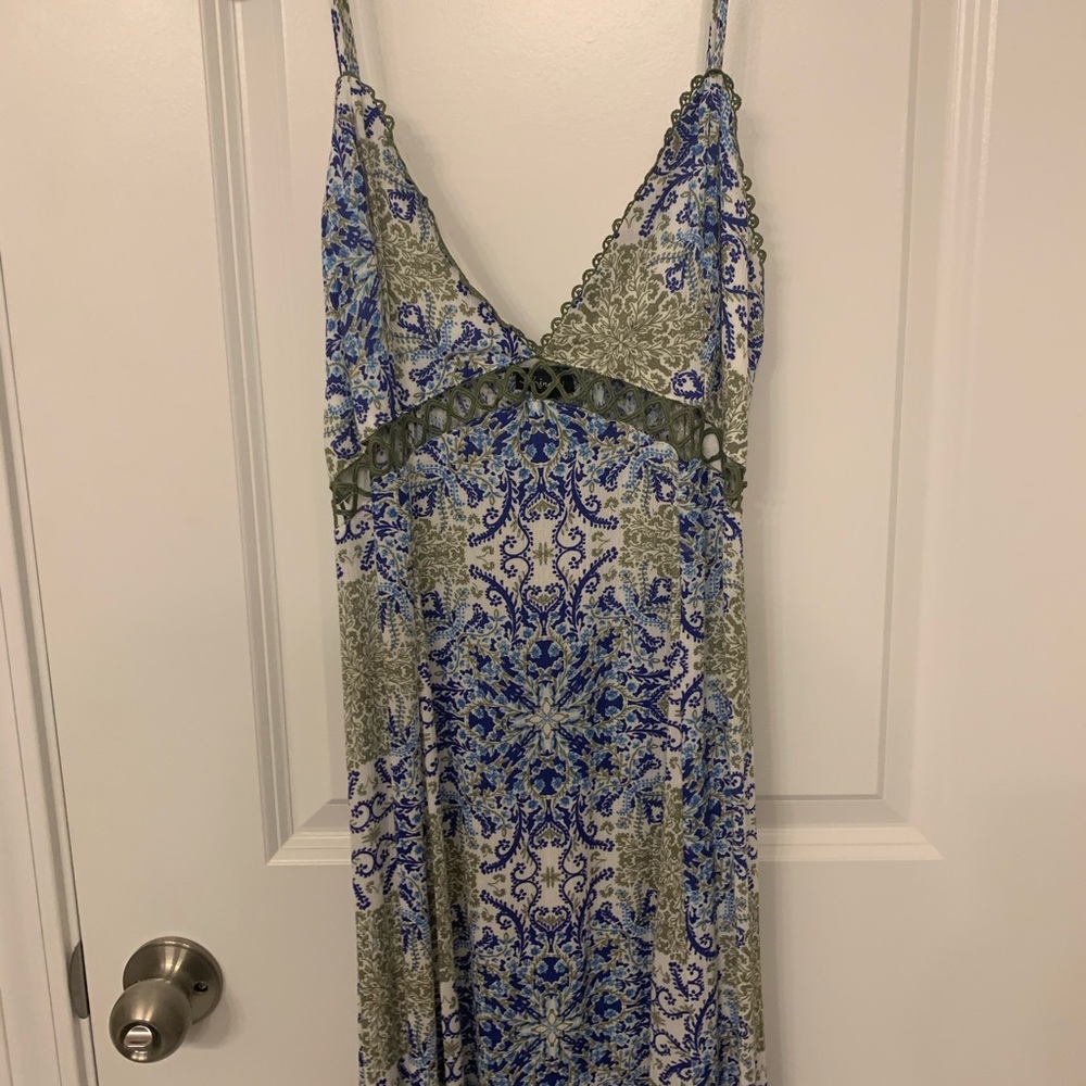 NWOT Paisley Maxi Dress